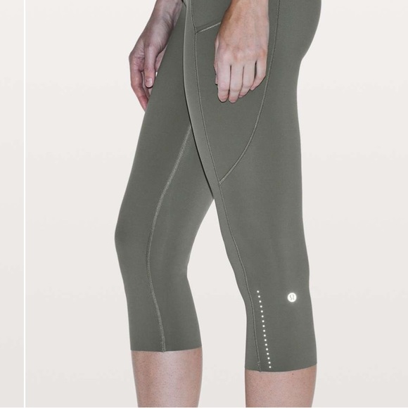 Lululemon Fast & Free Crop II 19” - Picture 2 of 5